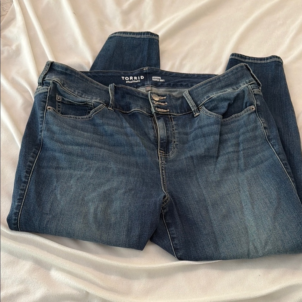 Torrid Women's Dark Wash Blue Jeans